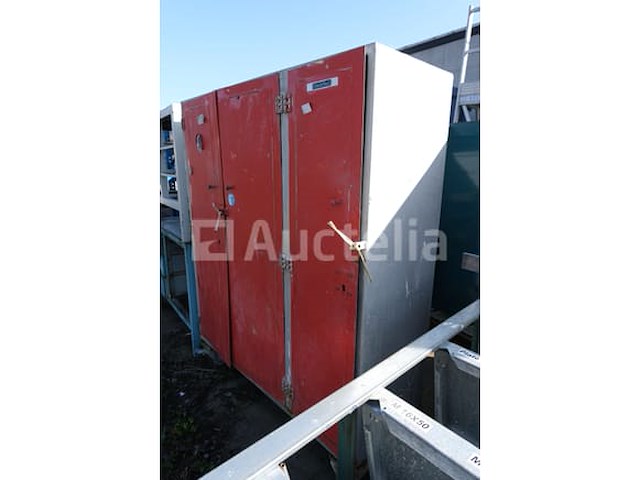 3-deurs metalen kast - afbeelding 1 van  7