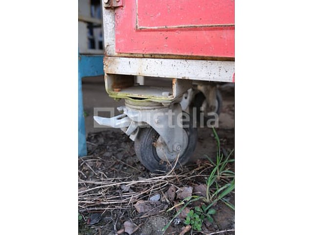 3-deurs metalen kast - afbeelding 7 van  7