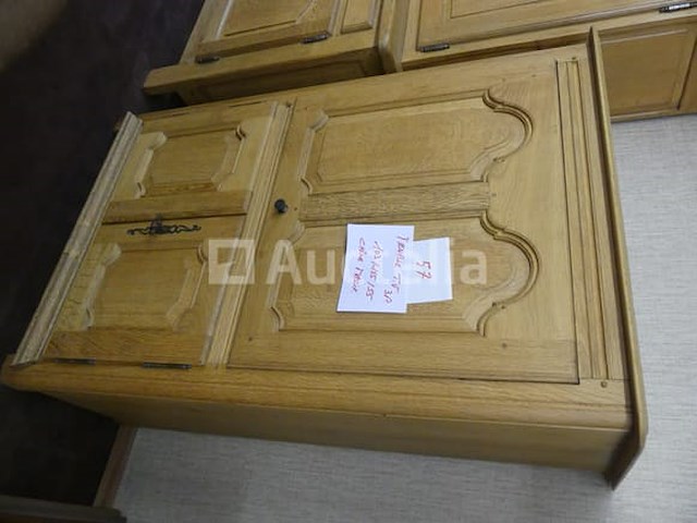 3-deurs tv-meubel van massief eikenhout - afbeelding 1 van  4