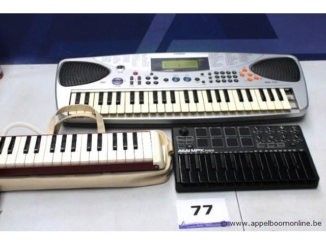 3 div elektron muziekapparaten, werking niet gekend, zonder kabels - afbeelding 1 van  4