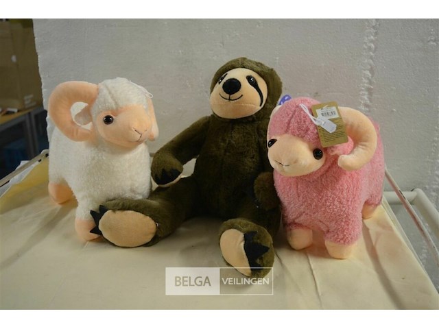 3 div soorten knuffels - afbeelding 1 van  3