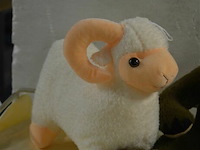 3 div soorten knuffels - afbeelding 2 van  3