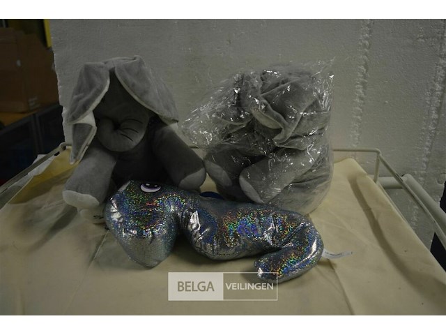 3 div soorten knuffels - afbeelding 1 van  3