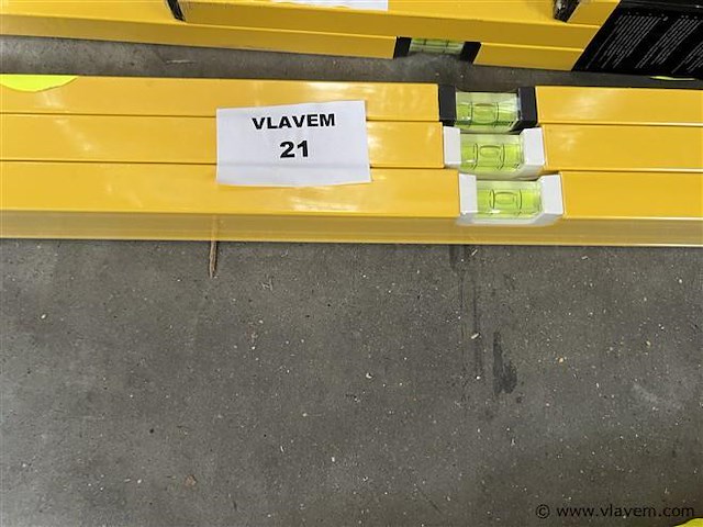 3 div. waterpasssen - afbeelding 1 van  1