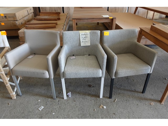 3 diverse armstoelen manutti - afbeelding 1 van  5