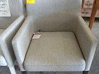 3 diverse armstoelen manutti - afbeelding 2 van  5