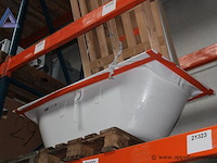 3 diverse badkuipen - afbeelding 2 van  2