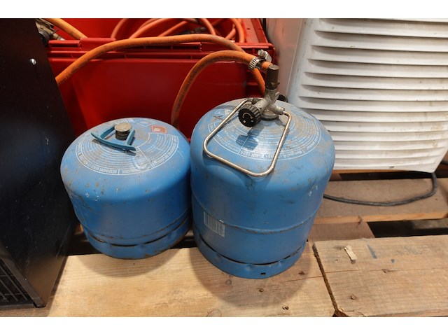 3 diverse branders + 2x gasflessen - afbeelding 2 van  5