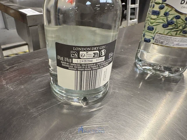 3 diverse flessen gin - afbeelding 4 van  7