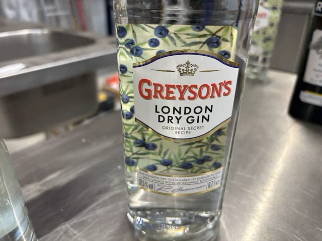 3 diverse flessen gin - afbeelding 5 van  7