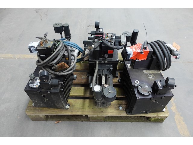 3 diverse hydroliekgroepen - afbeelding 1 van  12