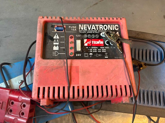 3 diverse laders - afbeelding 1 van  4