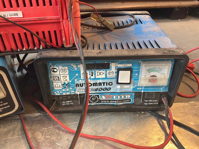 3 diverse laders - afbeelding 2 van  4