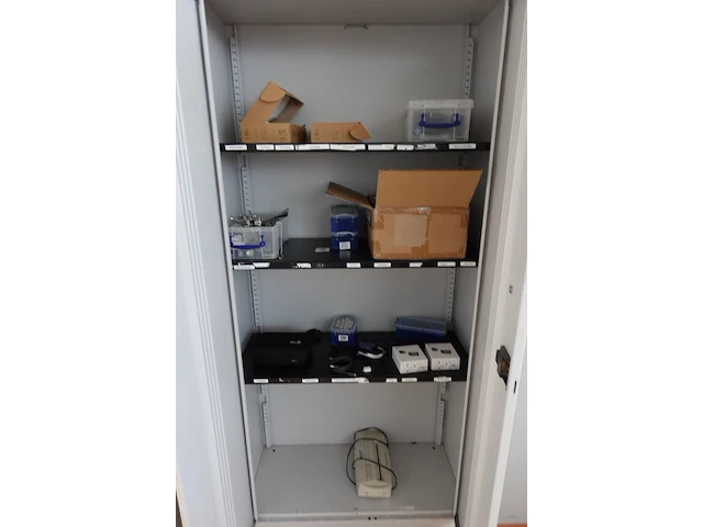 3 diverse metalen dossierkasten + inhoud - afbeelding 6 van  7