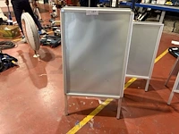 3 diverse metalen stoepborden - afbeelding 2 van  8