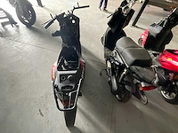 3 diverse motor motorfietsen - afbeelding 3 van  7