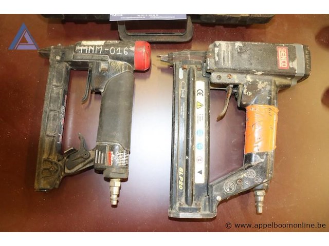 3 diverse nagelpistolen - afbeelding 3 van  3