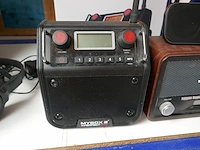 3 diverse radio's - afbeelding 3 van  4
