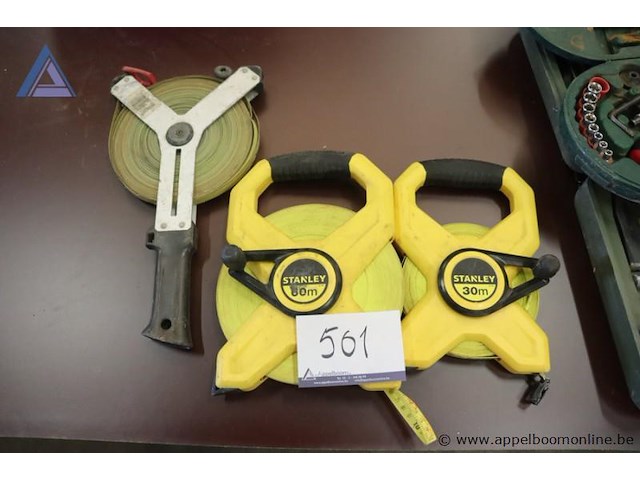 3 diverse rolmeters wo. stanley - afbeelding 1 van  1