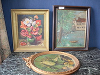 3 diverse schilderijen in kader