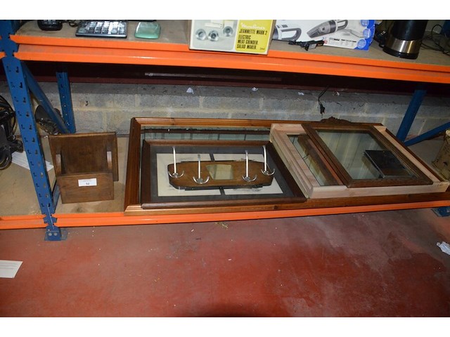 3 diverse spiegels, 2 wandversieringen, kapstok - afbeelding 1 van  5