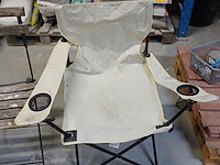 3 diverse stoelen - afbeelding 3 van  3
