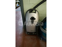 3 diverse stofzuigers - afbeelding 4 van  5