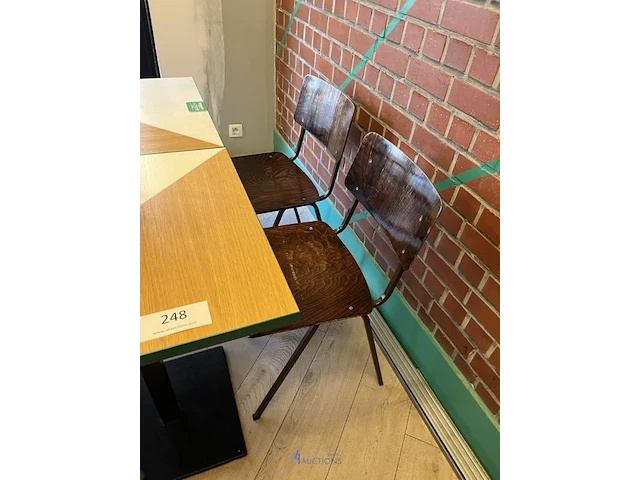 3 diverse tafels met 6 stoelen - afbeelding 7 van  20