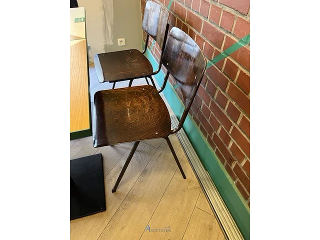 3 diverse tafels met 6 stoelen - afbeelding 8 van  20