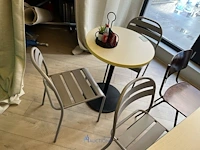 3 diverse tafels met 6 stoelen - afbeelding 12 van  20