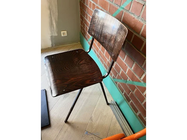 3 diverse tafels met 6 stoelen - afbeelding 18 van  20