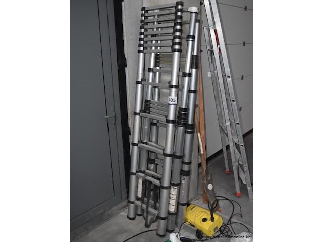 3 diverse telescoopladders - afbeelding 1 van  1