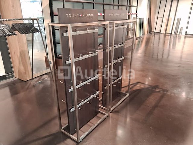 3 diverse tentoonstellingen - afbeelding 1 van  3