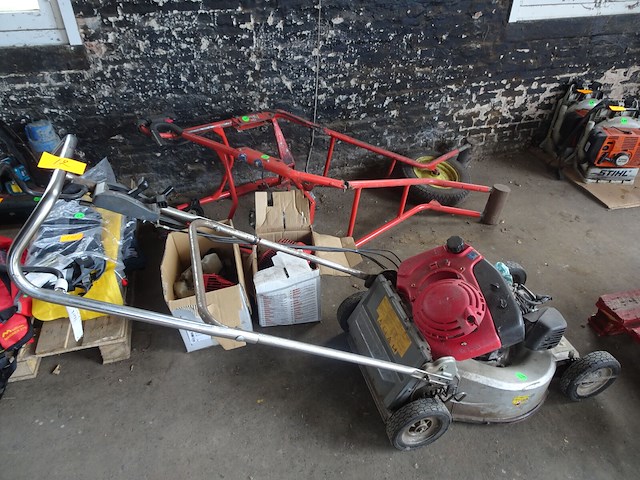 3 diverse tuinmachines voor onderdelen - afbeelding 1 van  4