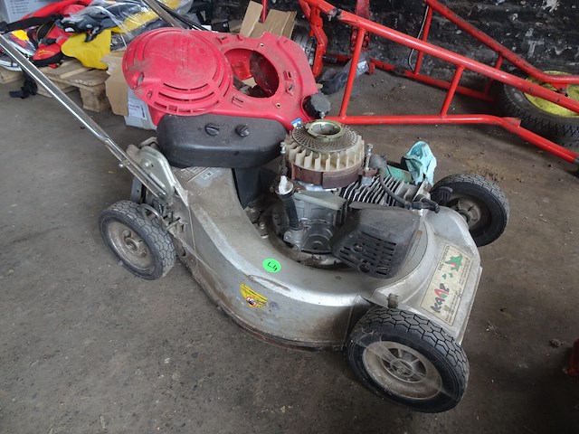 3 diverse tuinmachines voor onderdelen - afbeelding 4 van  4