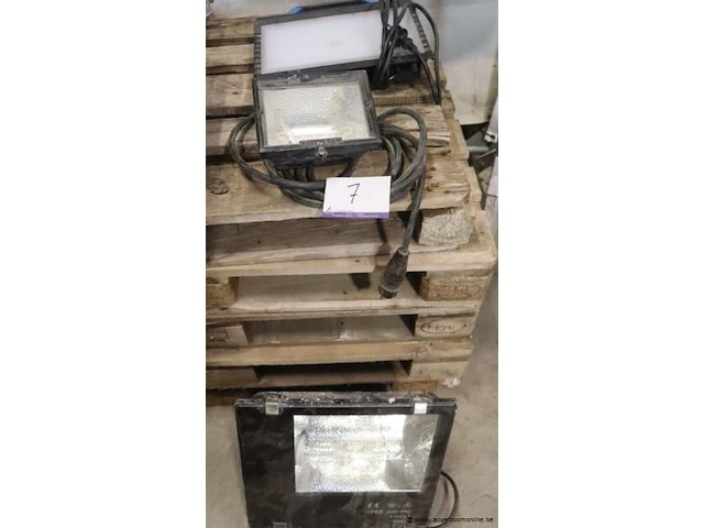 3 diverse werflampen wo led - afbeelding 1 van  5