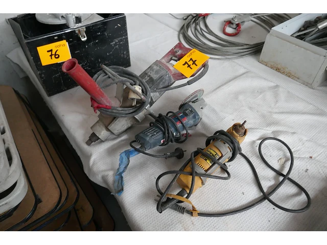 3 diverse werkmachines - afbeelding 1 van  5