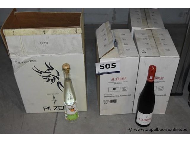 3 dozen allendorf plus 8 flessen pilzer - afbeelding 1 van  4