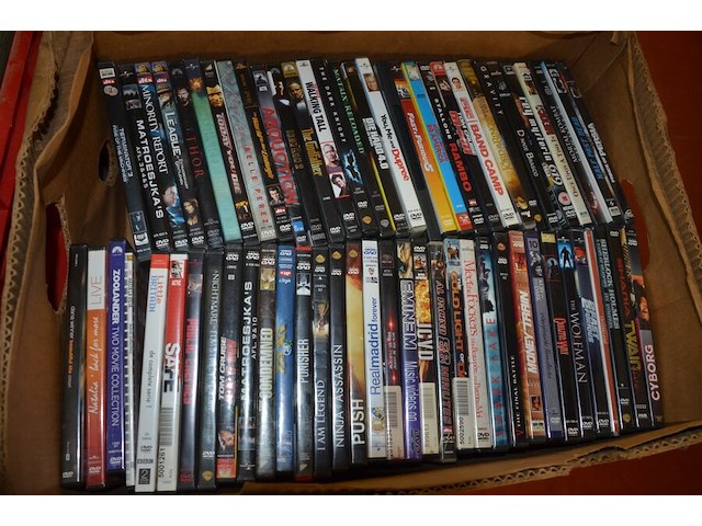 3 dozen en 1 kist gevuld met ca. 320 dvd's - afbeelding 2 van  7