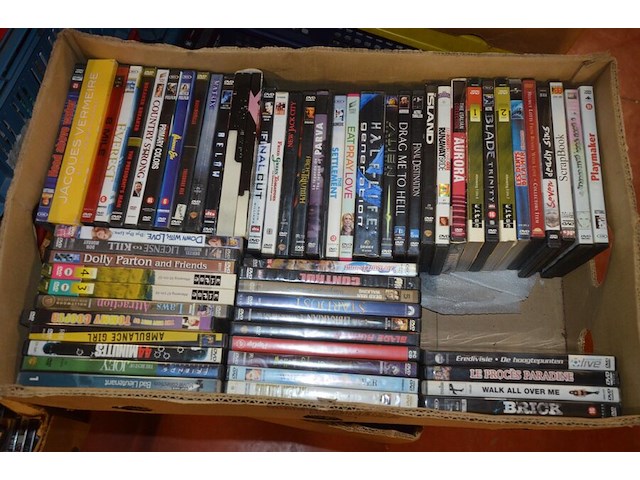 3 dozen en 1 kist gevuld met ca. 320 dvd's - afbeelding 4 van  7