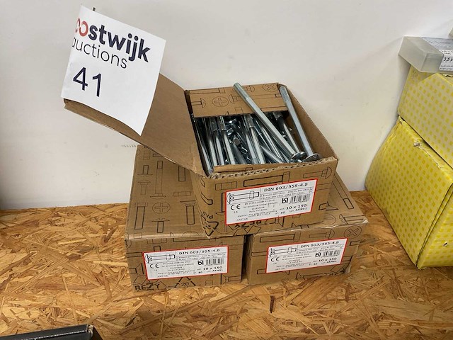 3 dozen houtbouten - afbeelding 1 van  4