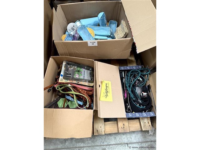 3 dozen, inh. partij div. huisdieren toebehoren - afbeelding 1 van  4