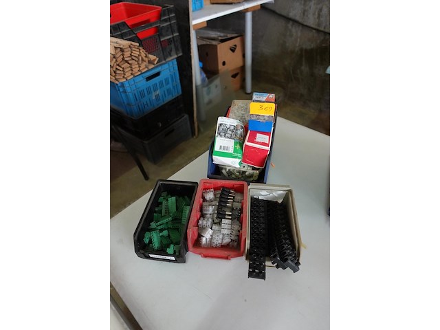 3 dozen klemmenstroken en bak klemmen - afbeelding 1 van  6