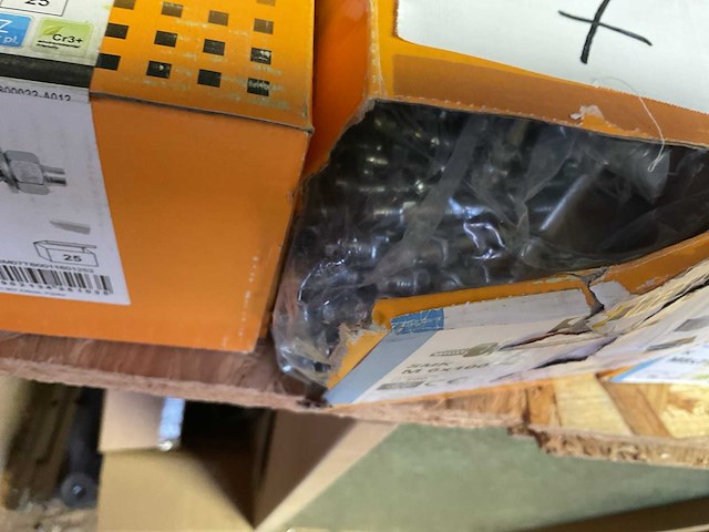 3 dozen met anker bouten - afbeelding 4 van  6