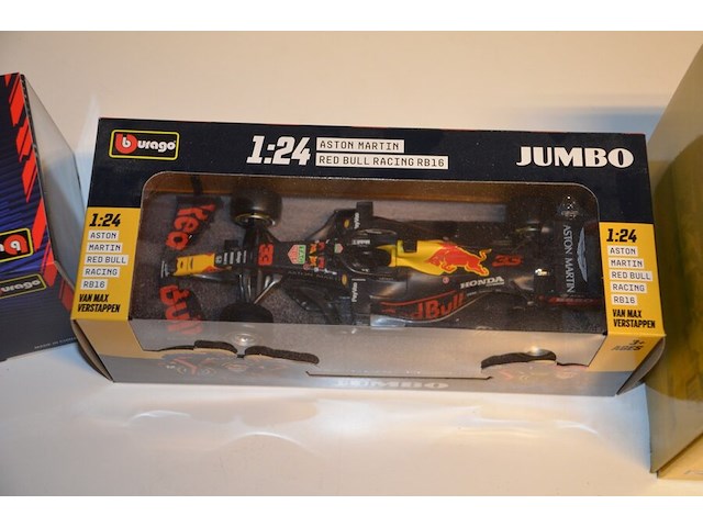 3 f1 auto's max verstappen - afbeelding 4 van  7