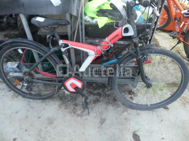 3 fietsen - afbeelding 1 van  12