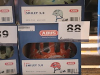 3 fietshelmen abus smiley 3,0, maat m - afbeelding 2 van  2