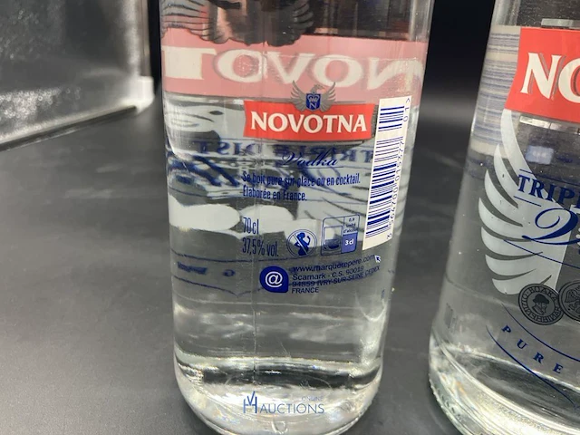 3 flessen diverse vodka - afbeelding 3 van  3