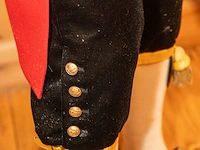 3 footmen van het belgisch koningshuis - afbeelding 13 van  26