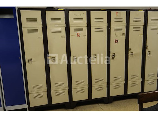 3 garderobekasten met 2 deuren - afbeelding 1 van  7